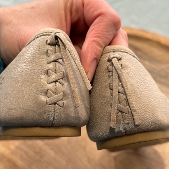 Frye Ash Gray Leather Loafers 8 - Picture 9 of 13